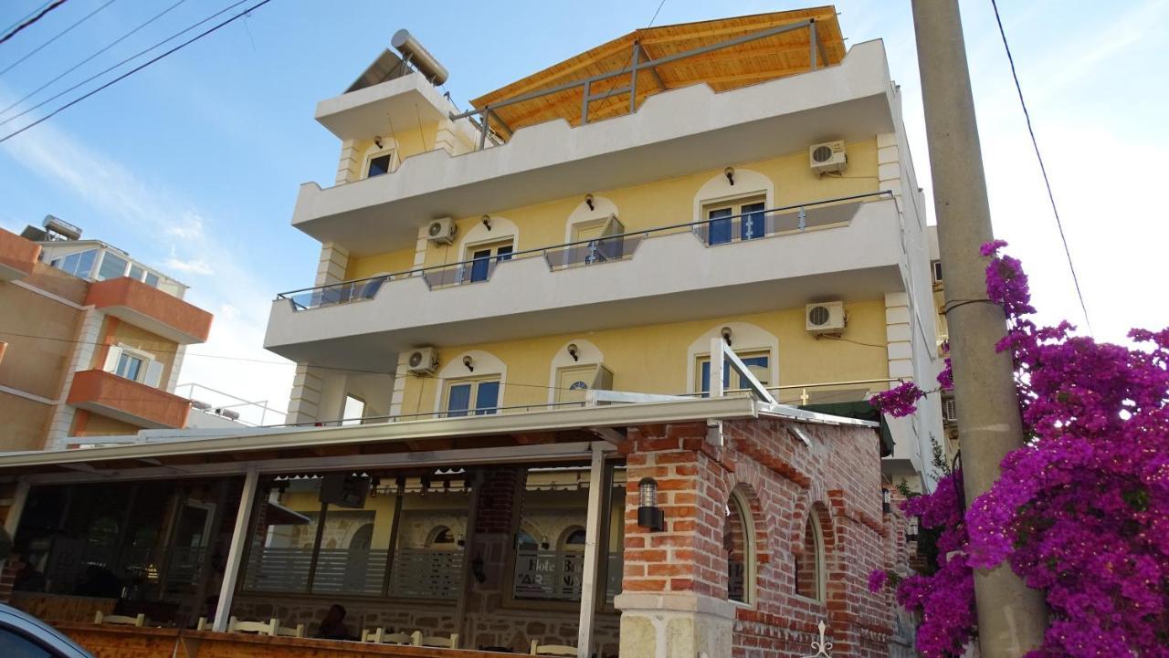 Hotel Arsenal Ксамил Екстериор снимка