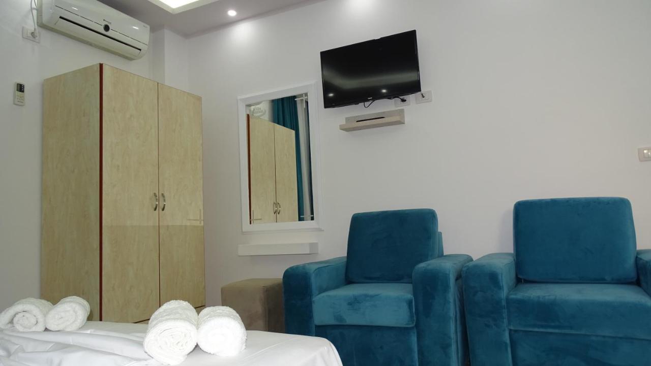 Hotel Arsenal Ксамил Екстериор снимка