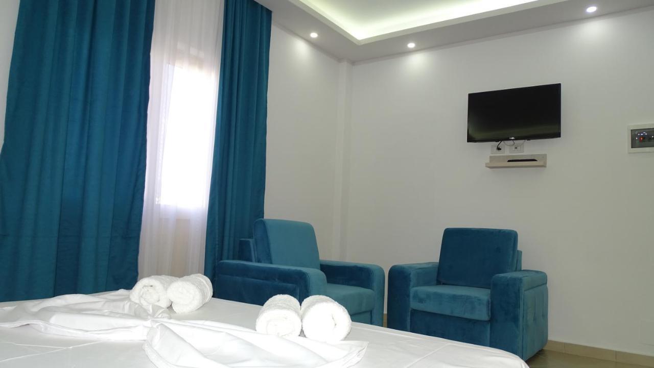 Hotel Arsenal Ксамил Екстериор снимка