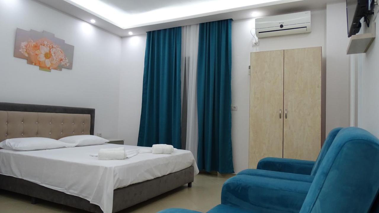 Hotel Arsenal Ксамил Екстериор снимка